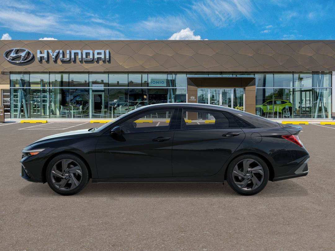 2026 Hyundai Elantra SEL Sport Plus - Image 3