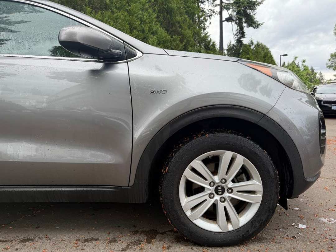 2017 Kia Sportage LX - Image 3