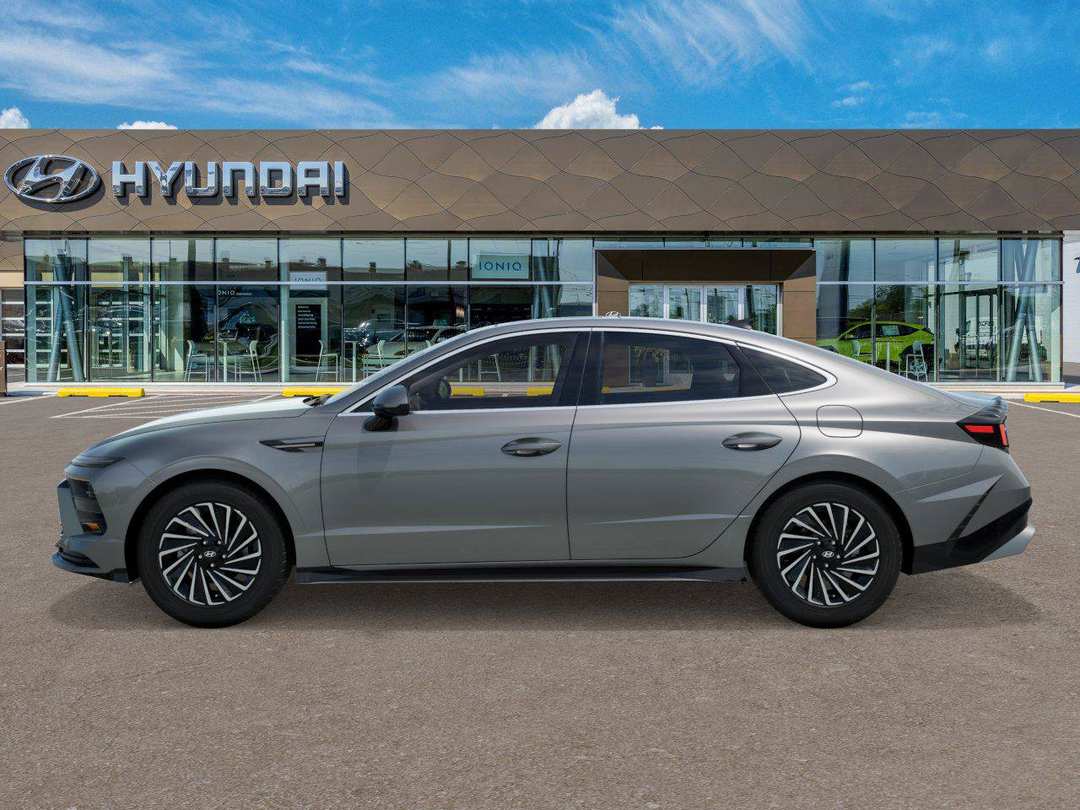 2026 Hyundai Sonata Hybrid SEL - Image 3