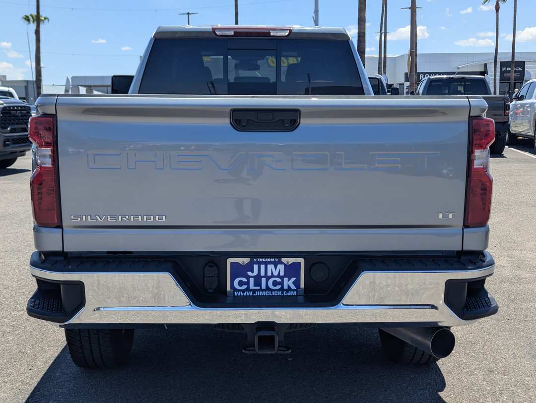 2026 Chevrolet Silverado 2500Hd LT - Image 3