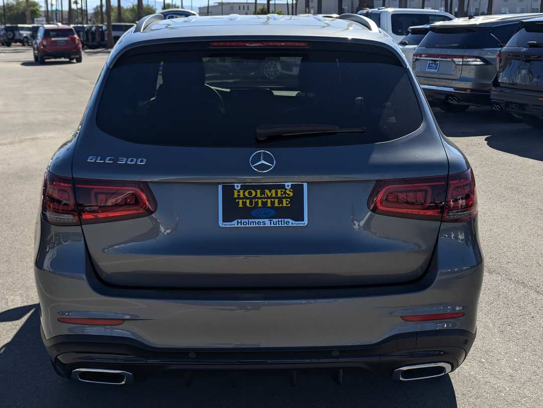 2022 Mercedes-Benz GLC GLC 300 - Image 3