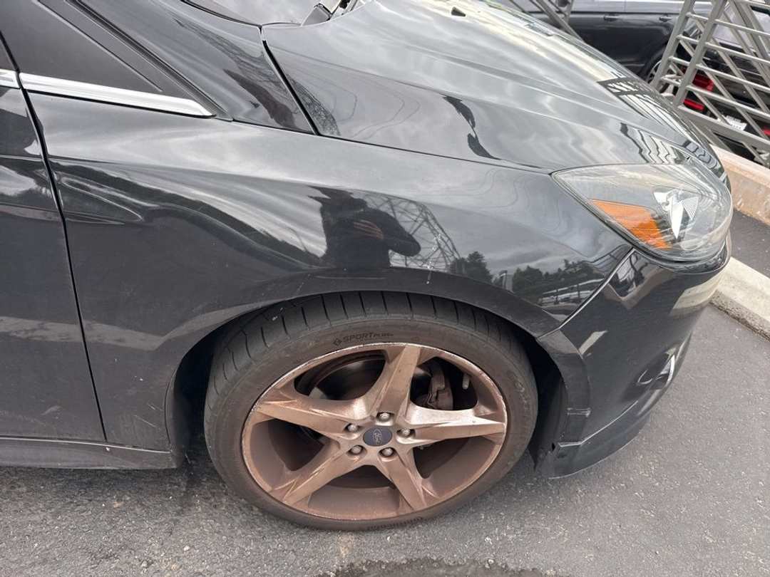 2014 Ford Focus Titanium - Image 3