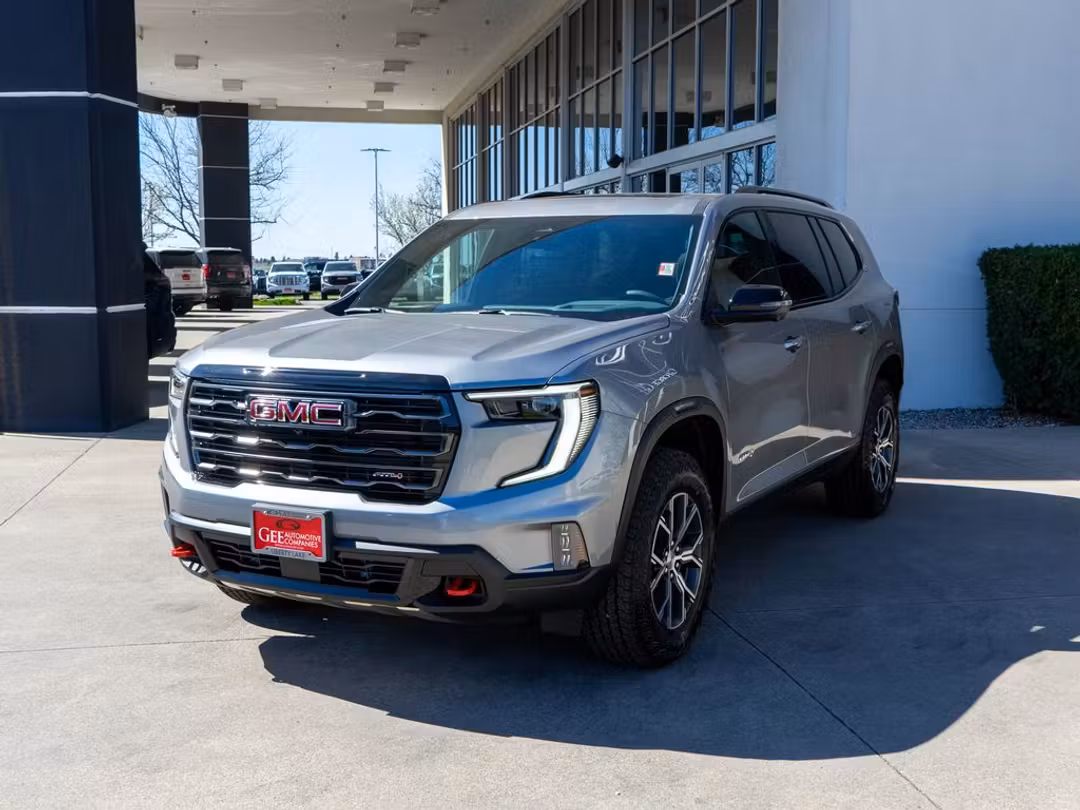 2026 GMC Acadia AT4 - Image 3