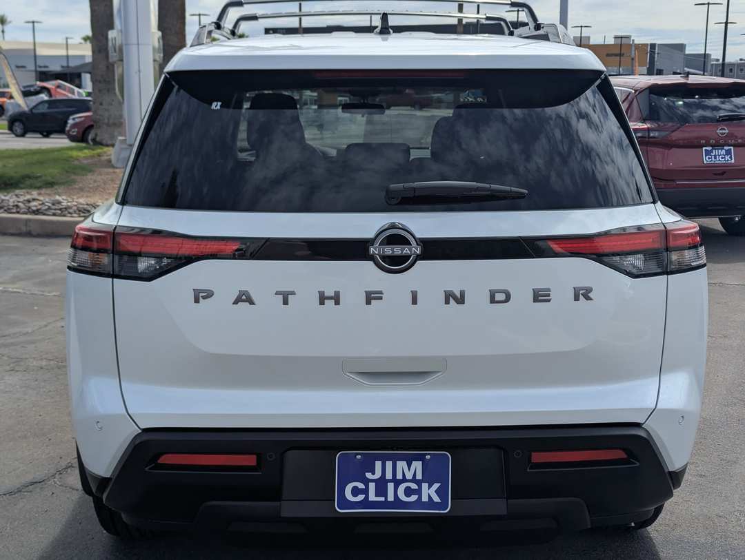 2026 Nissan Pathfinder SV - Image 3