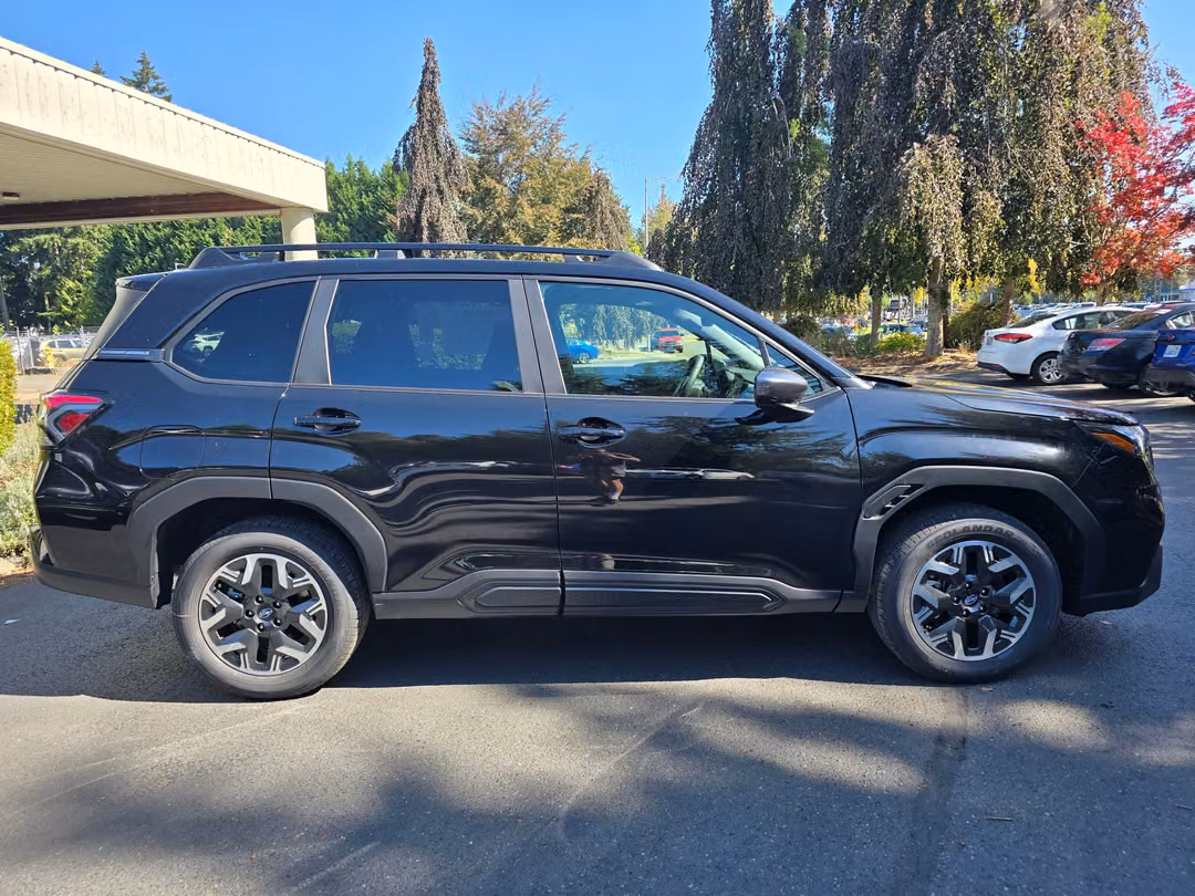 2026 Subaru Forester Premium - Image 3