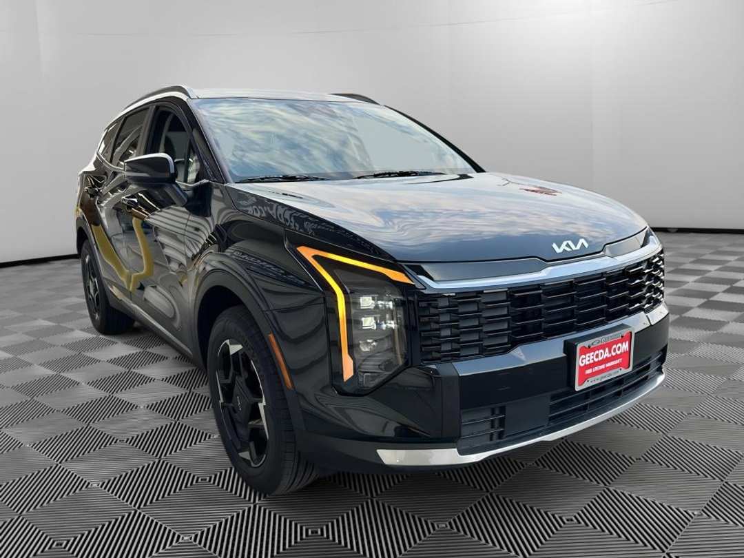 2027 Kia Sportage Hybrid EX - Image 3