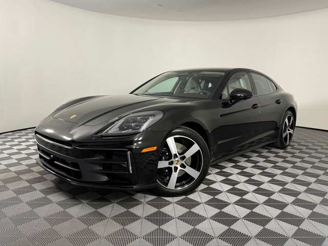 2026 Porsche Panamera 4