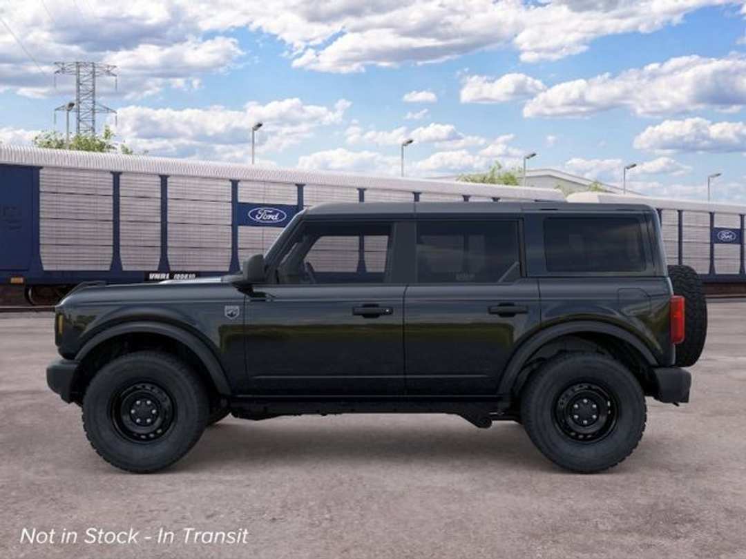 2026 Ford Bronco Big Bend - Image 3