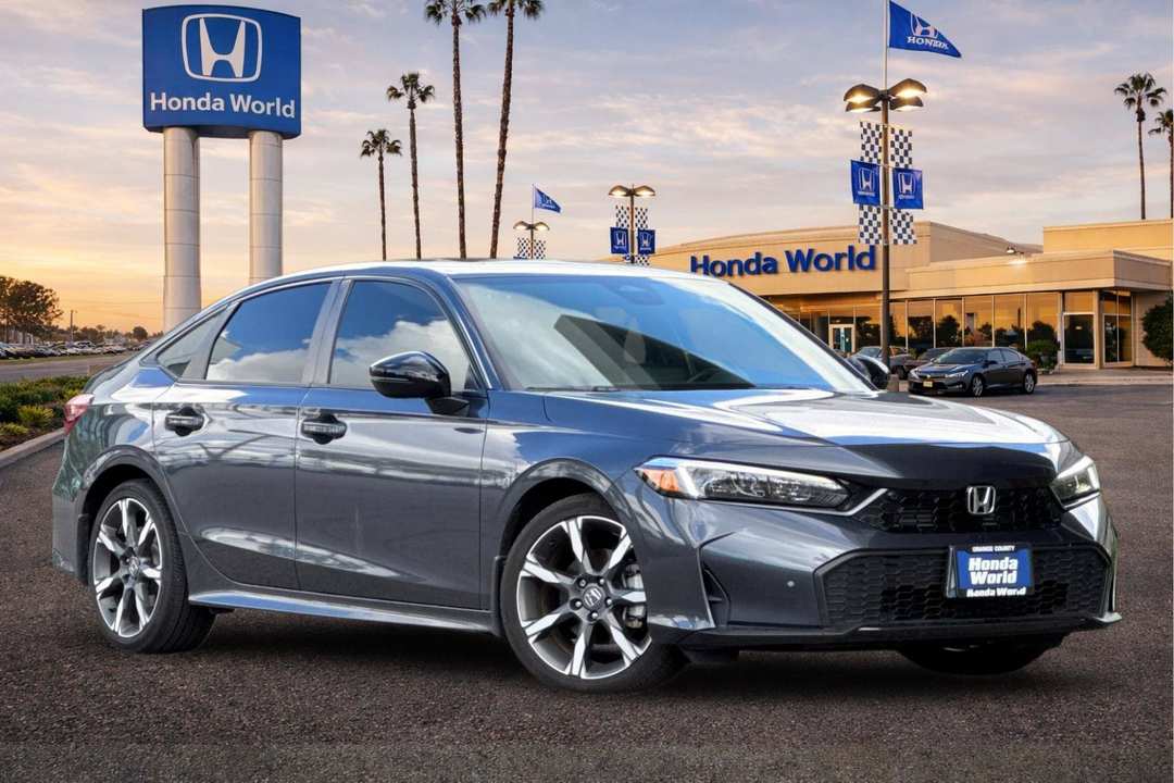 2025 Honda Civic Hybrid Sport - Image 2