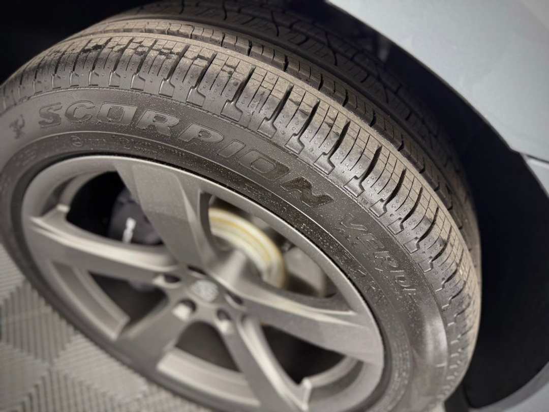 2026 Porsche Macan T - Photo 18