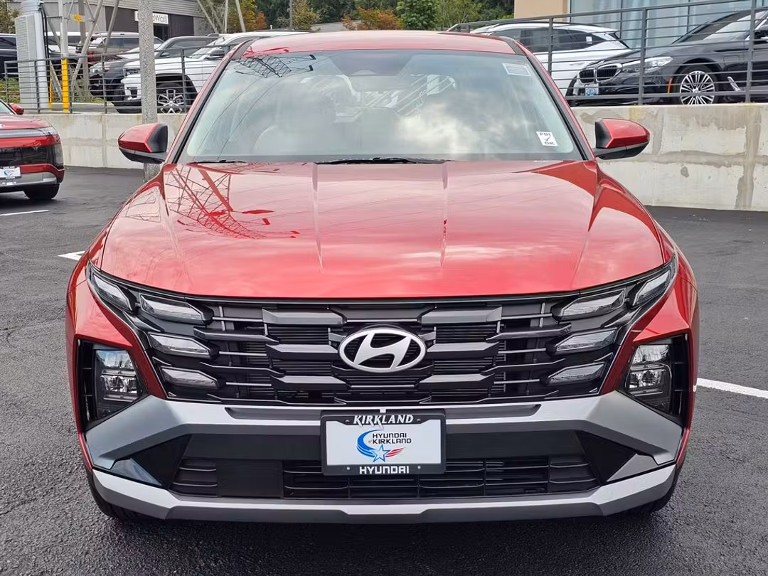 2025 Hyundai Tucson SE - Image 2