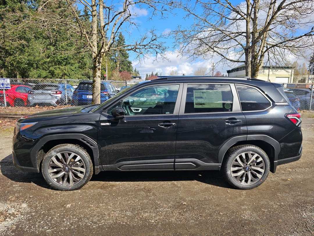 2026 Subaru Forester Touring Hybrid - Image 2