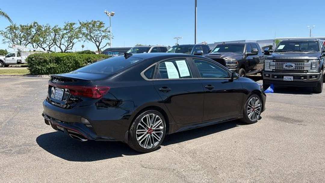 2023 Kia Forte GT - Image 3