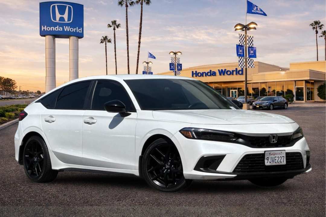 2024 Honda Civic Sport - Image 2