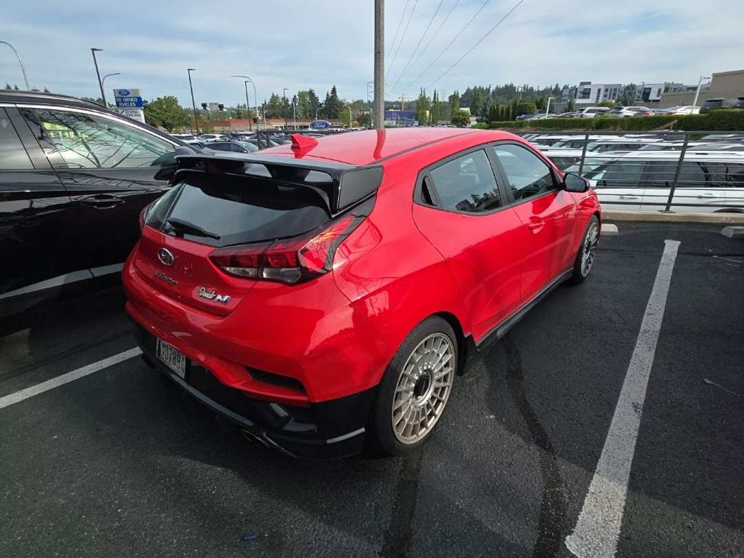 2020 Hyundai Veloster N - Image 3