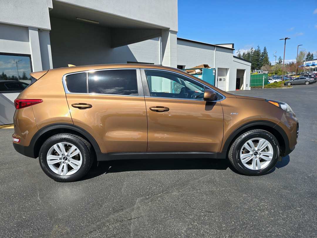 2017 Kia Sportage LX - Image 3