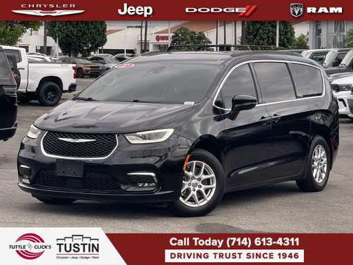2022 Chrysler Pacifica Touring L