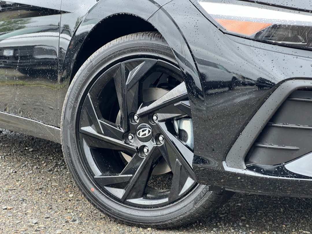 2026 Hyundai Elantra SEL Sport - Image 2
