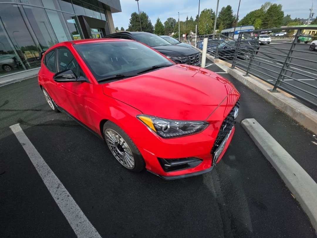2020 Hyundai Veloster N - Image 2