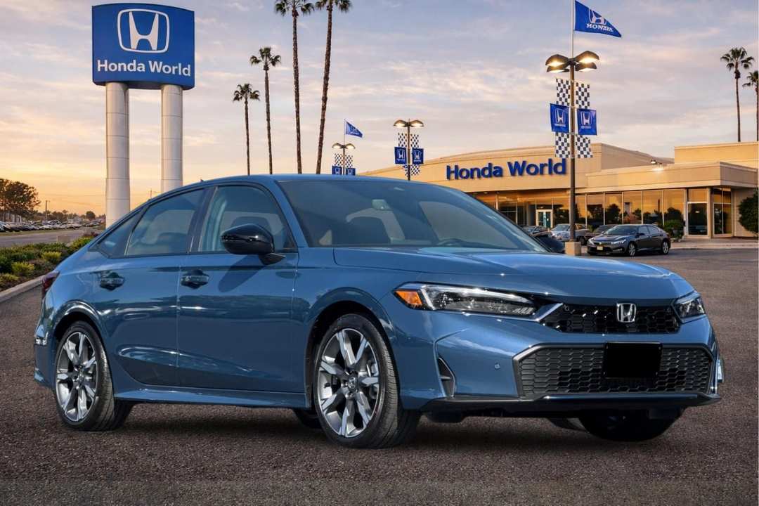 2026 Honda Civic Hybrid Sport Touring - Image 2