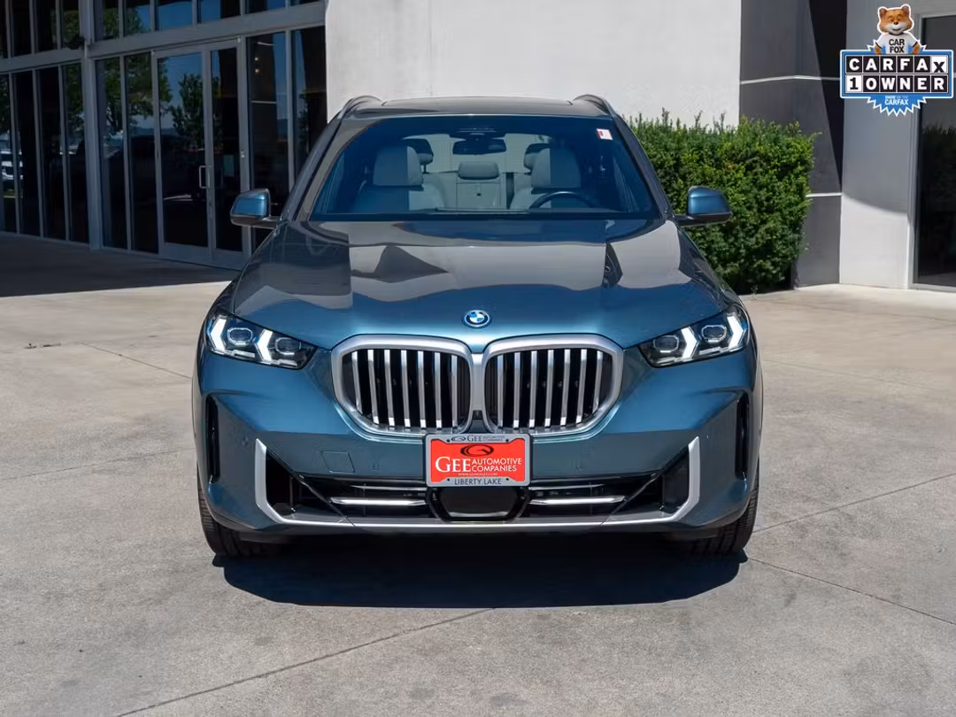2024 BMW X5 xDrive50e - Image 2