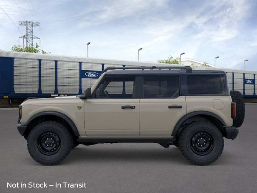2026 Ford Bronco Badlands - Image 3