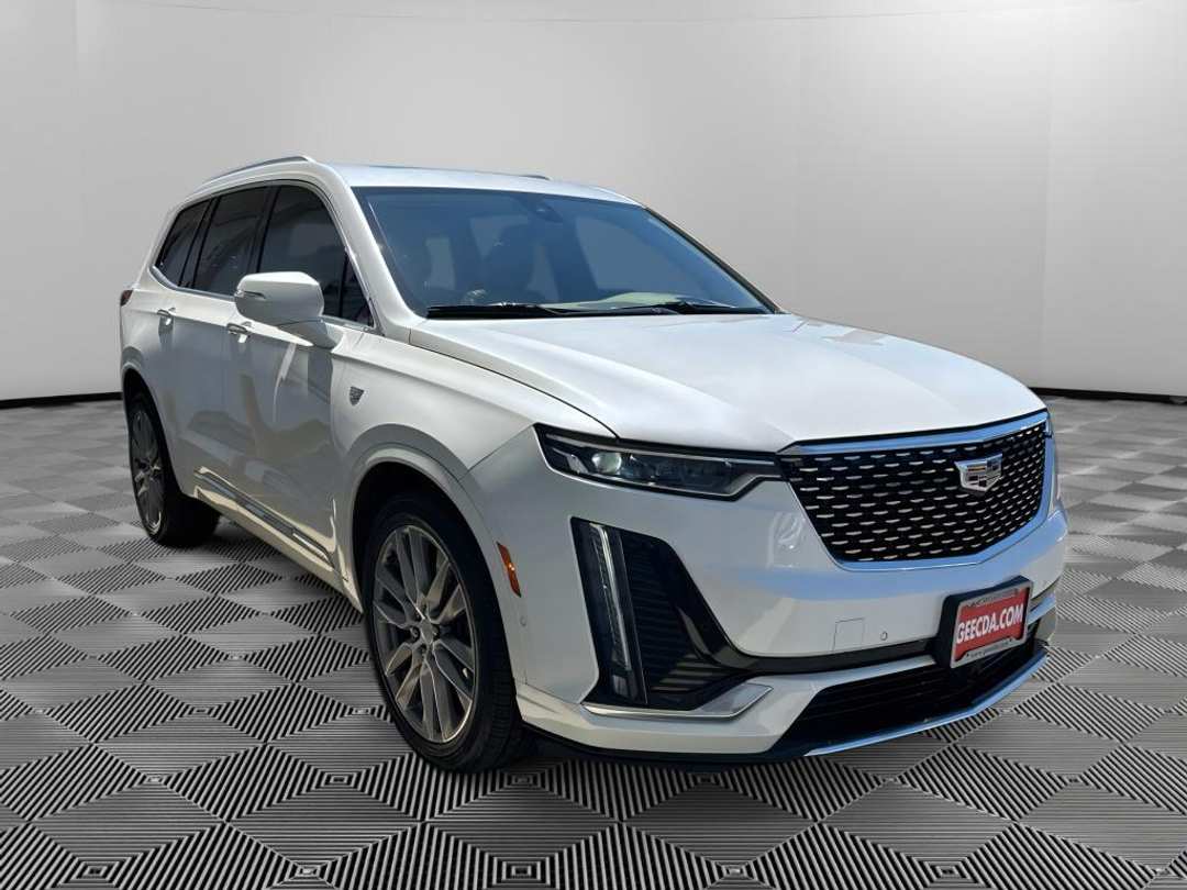 2022 Cadillac Xt6 Premium Luxury - Image 3