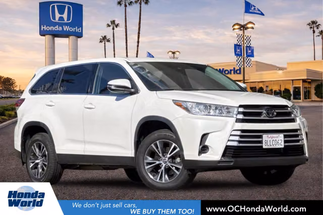 2019 Toyota Highlander LE