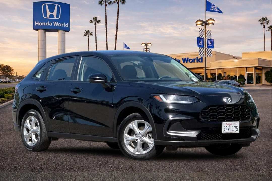 2025 Honda HR-V LX - Image 2