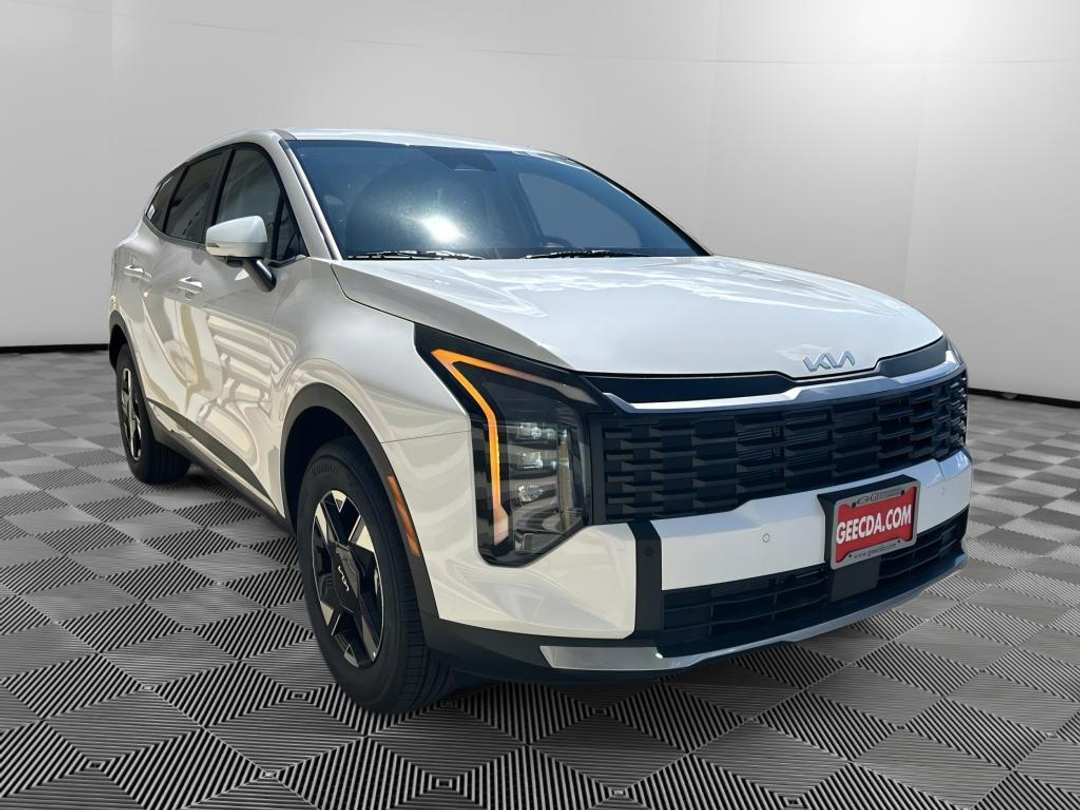 2026 Kia Sportage LX - Image 3