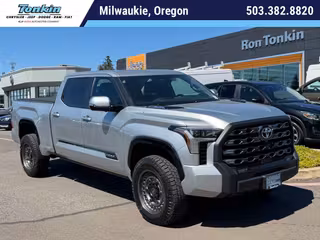 2022 Toyota Tundra Hybrid Platinum