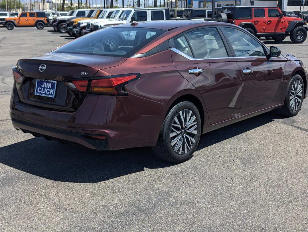 2024 Nissan Altima 2.5 SV - Image 2