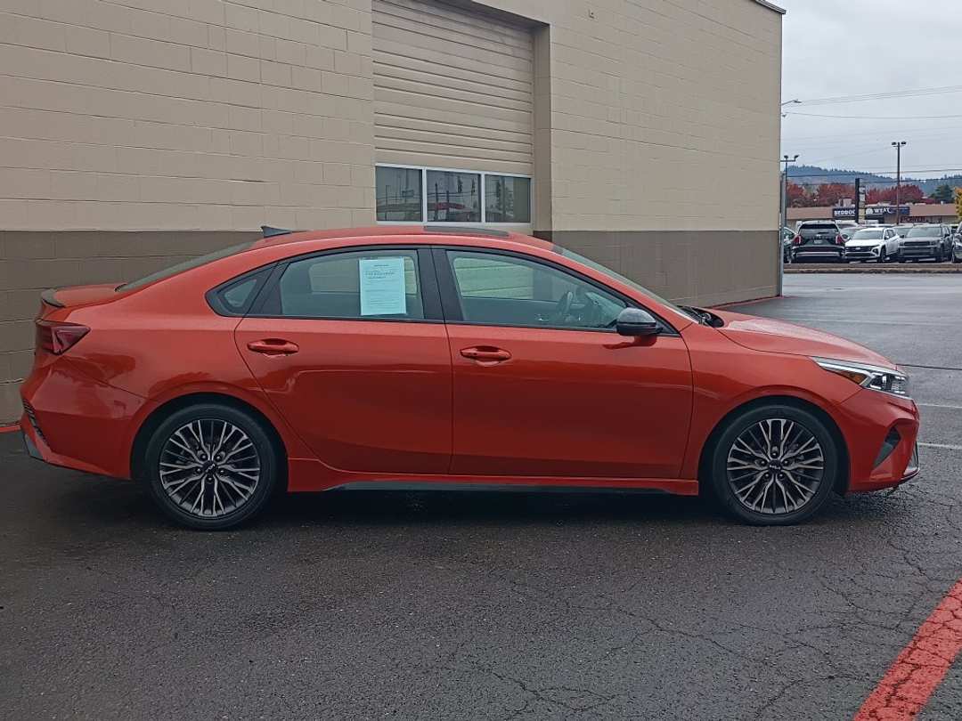 2023 Kia Forte GTLine - Image 3