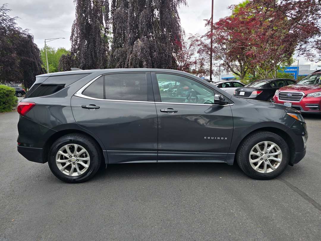 2018 Chevrolet Equinox LT - Image 3
