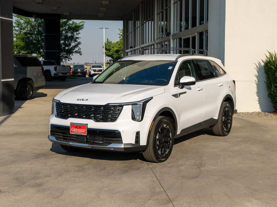 2026 Kia Sorento S - Image 3