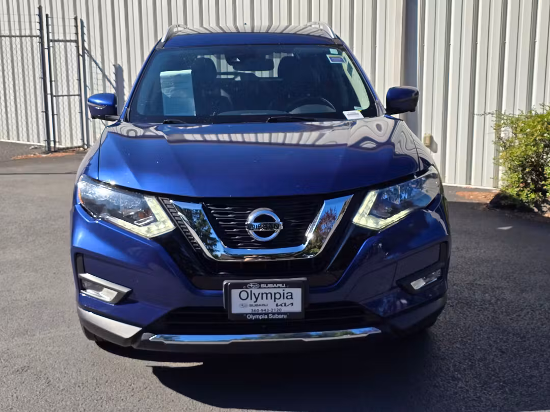 2017 Nissan Rogue SL - Image 2