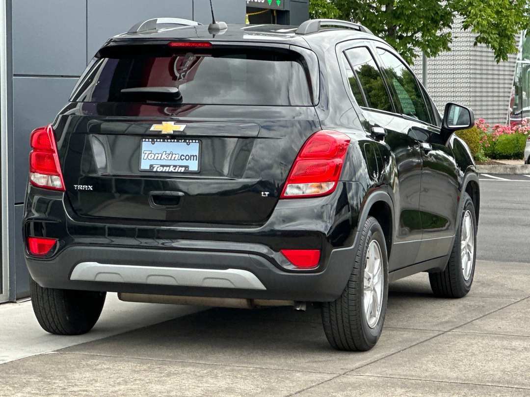 2019 Chevrolet Trax LT - Image 3