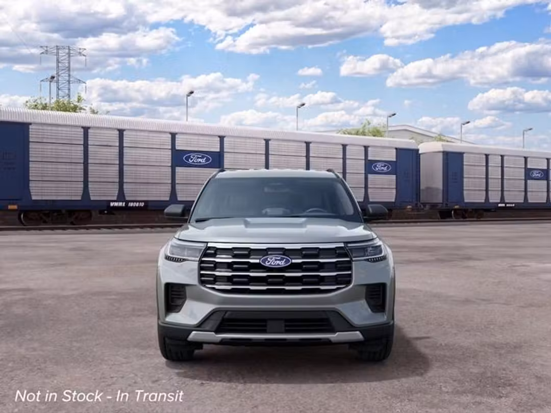 2027 Ford Explorer Active - Image 3