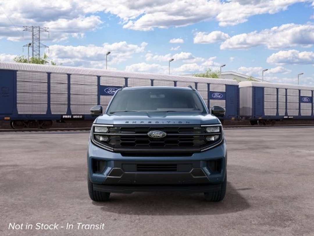 2027 Ford Expedition Max Platinum - Image 3