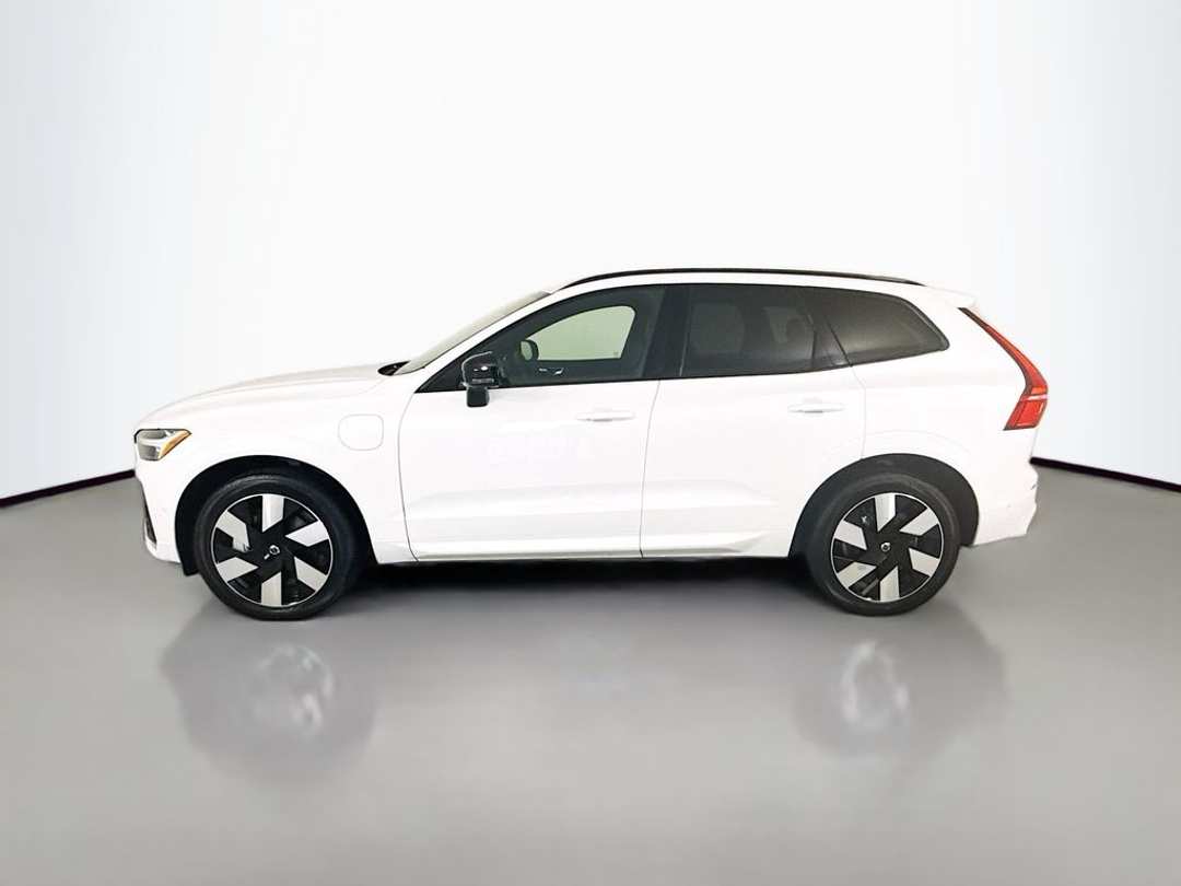 2024 Volvo Xc60 Recharge Plug-In Hybrid Ultimate - Image 2