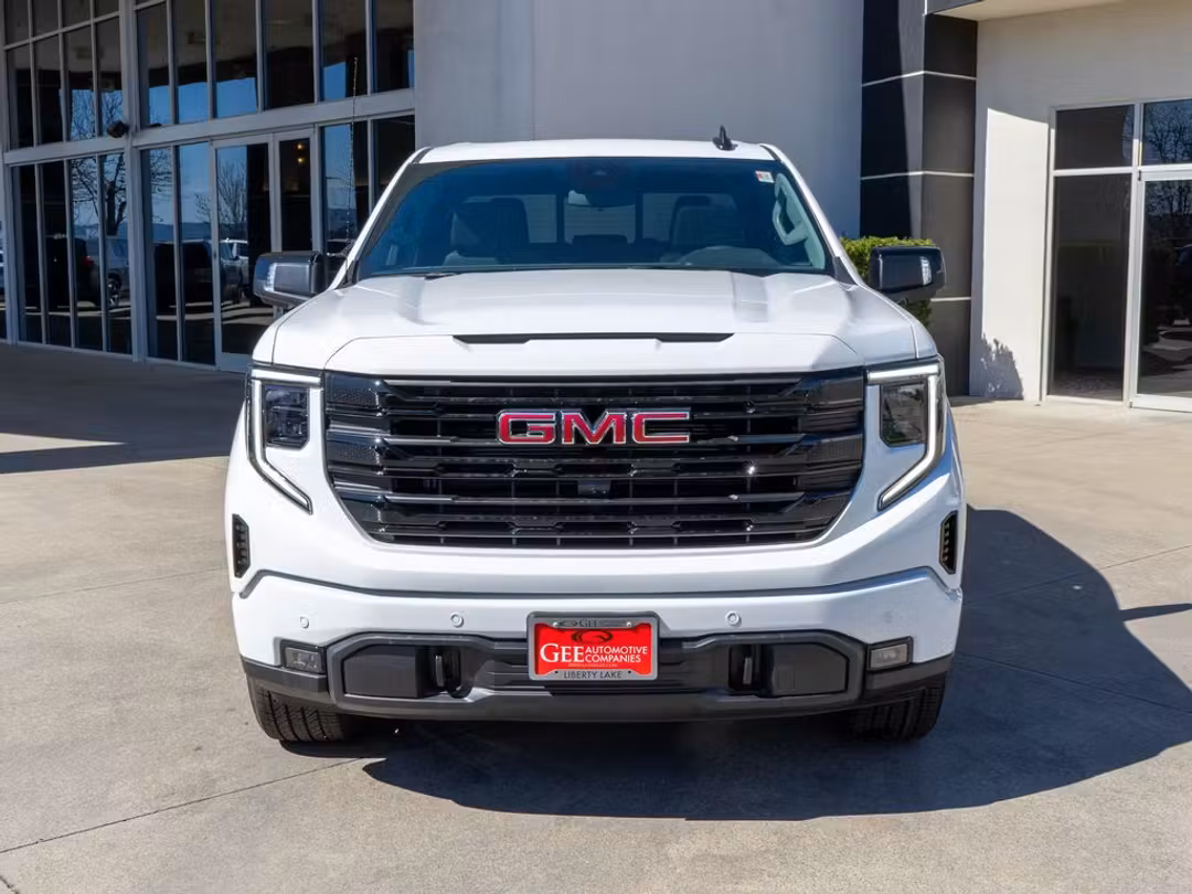 2026 GMC Sierra 1500 Elevation - Image 2