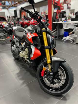 2026 Ducati Diavel V4 Rs