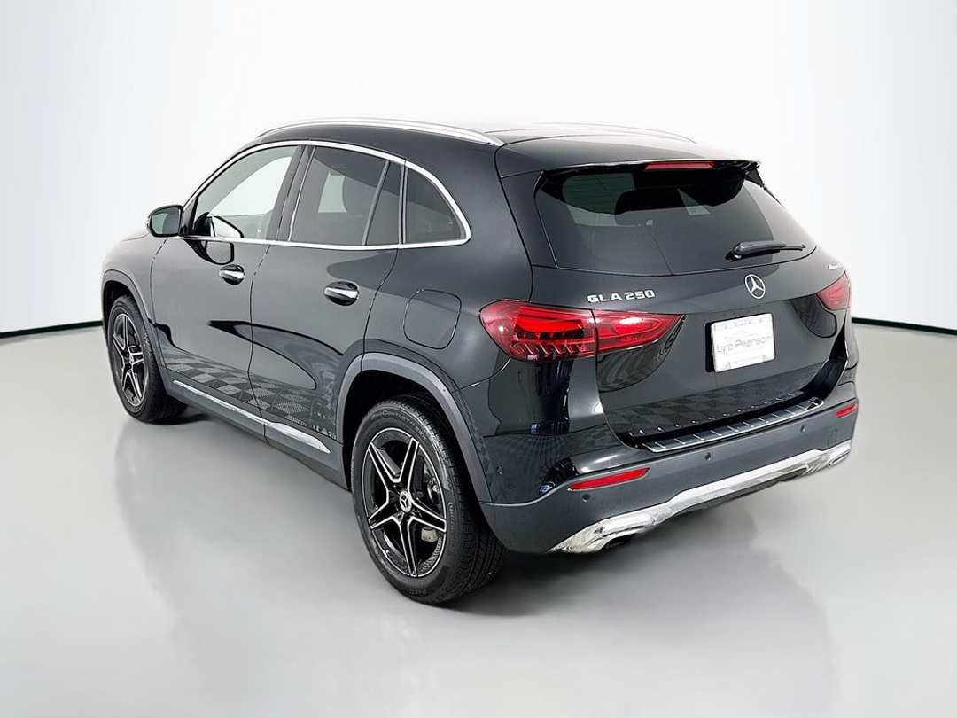 2026 Mercedes-Benz GLA GLA 250 - Image 3