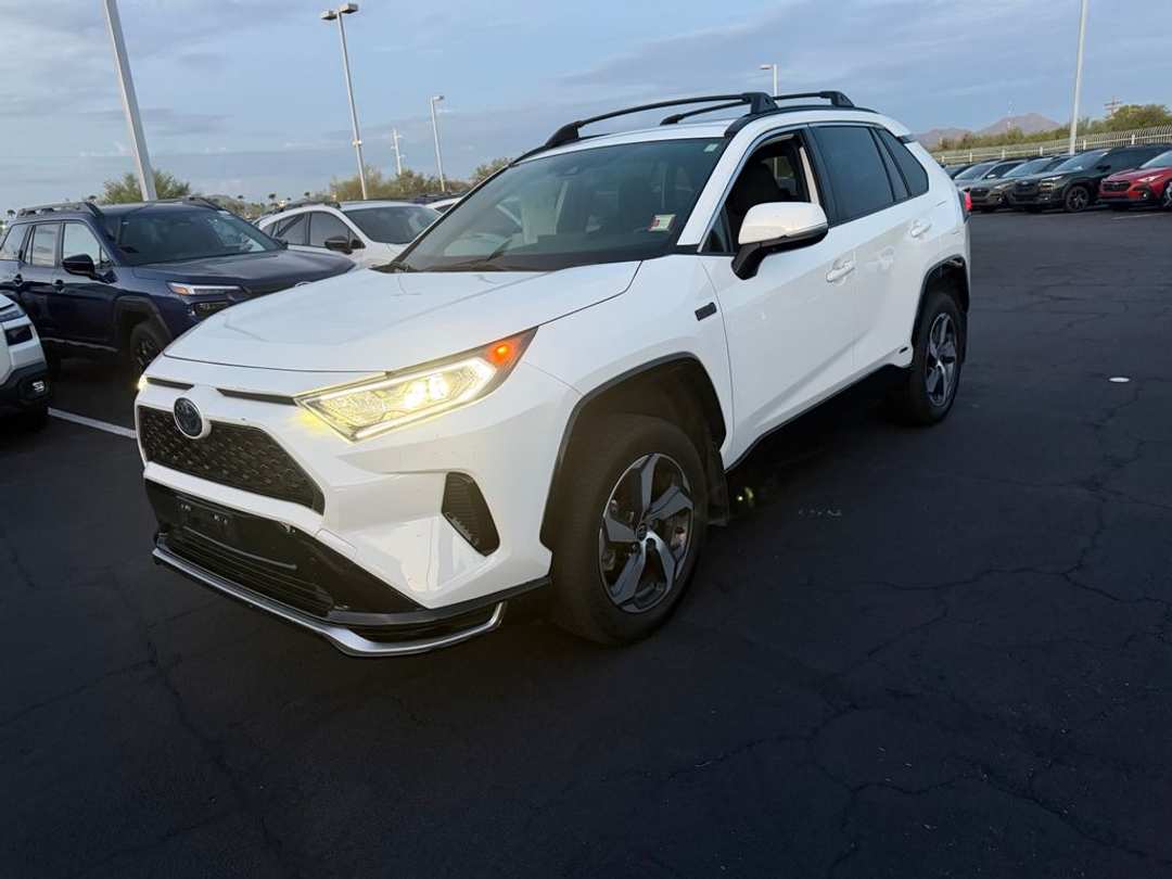 2021 Toyota Rav4 Prime SE - Image 3