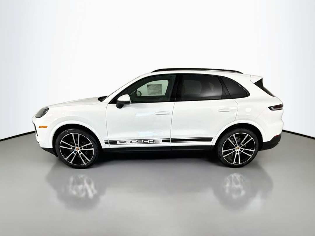 2026 Porsche Cayenne - Image 2