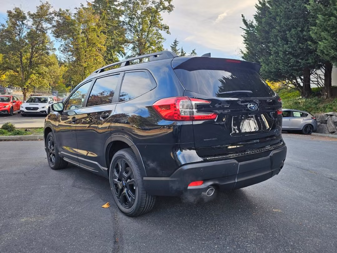 2027 Subaru Ascent Onyx Edition Touring - Image 3