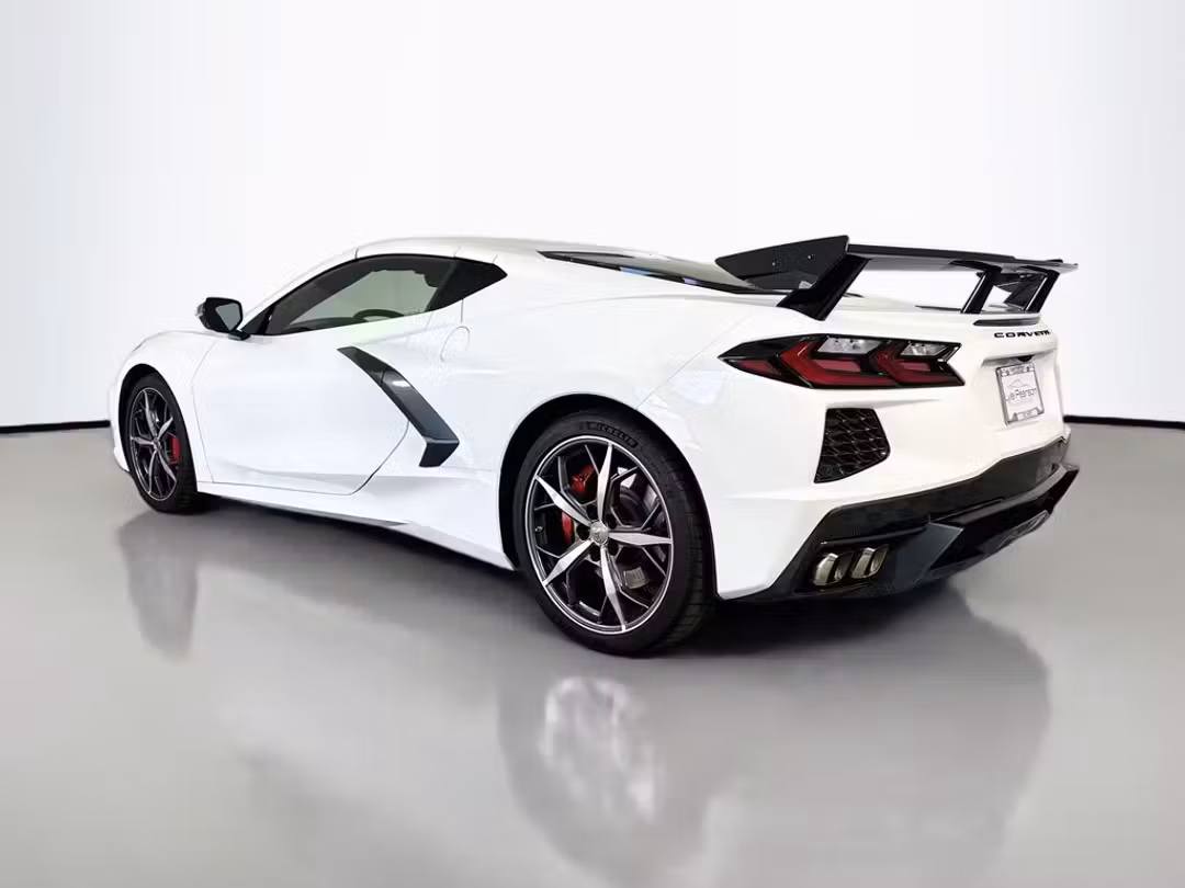 2020 Chevrolet Corvette Stingray - Image 3