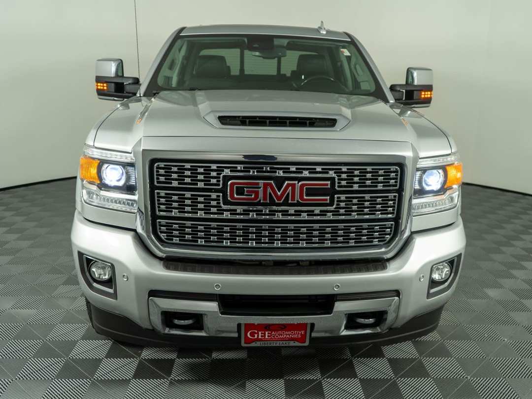 2018 GMC Sierra 2500Hd Denali - Image 2