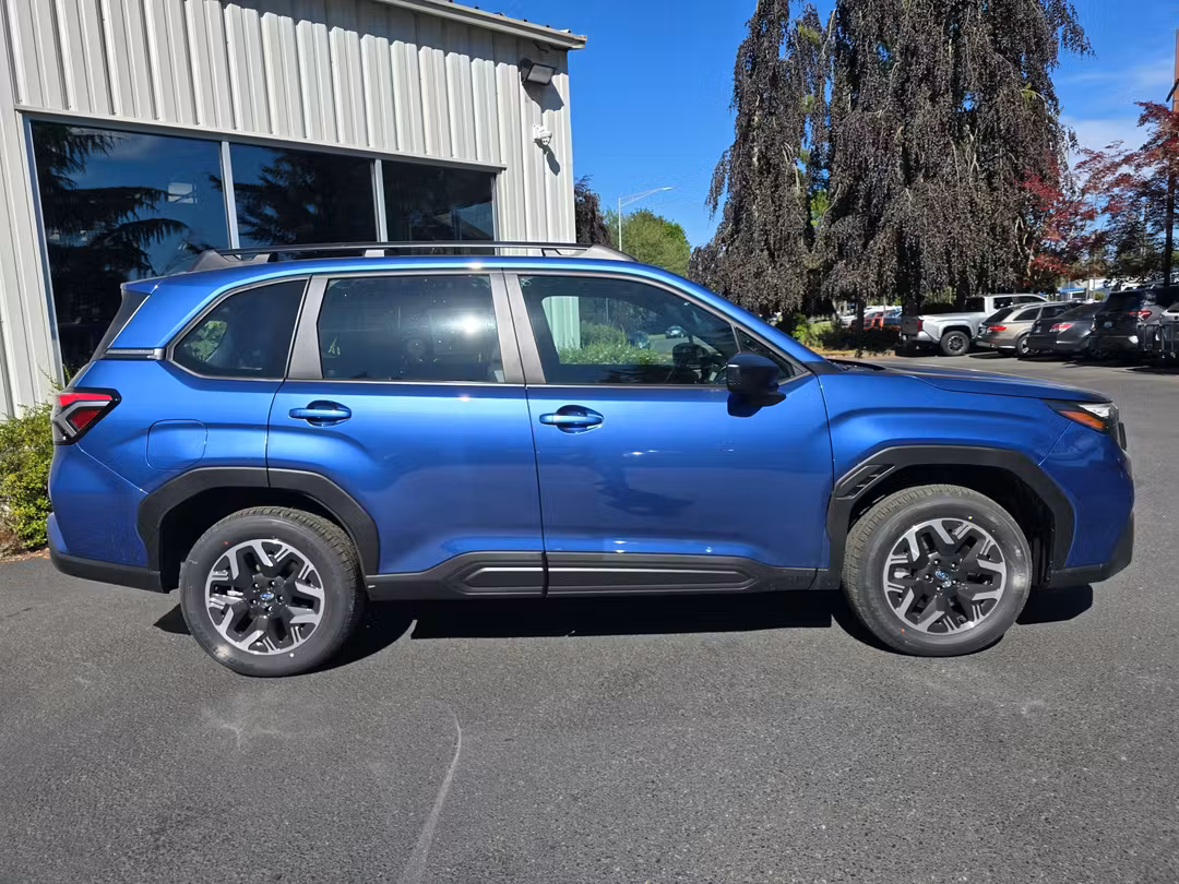 2026 Subaru Forester Base - Image 3