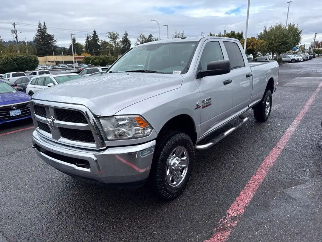2016 Ram 2500 Tradesman - Image 3